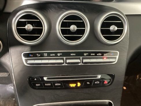 Used 2016 Mercedes-Benz GLC 300 4MATIC image 23