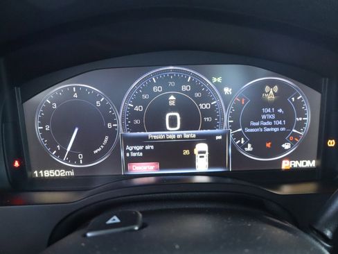 Used 2015 Cadillac Escalade Premium image 22