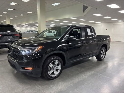 Used 2025 Honda Ridgeline RTL image 3