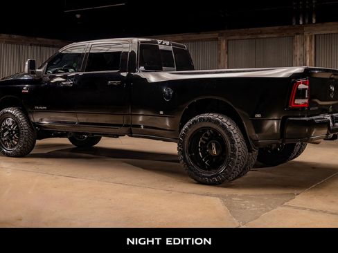 Used 2024 RAM 3500 Laramie w/ Night Edition image 7