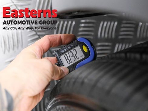 Used 2020 Tesla Model Y Long Range image 23