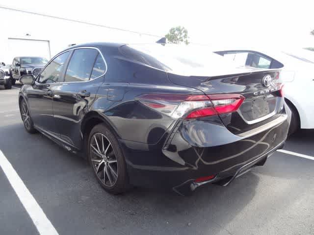 Used 2023 Toyota Camry SE FWD image 5