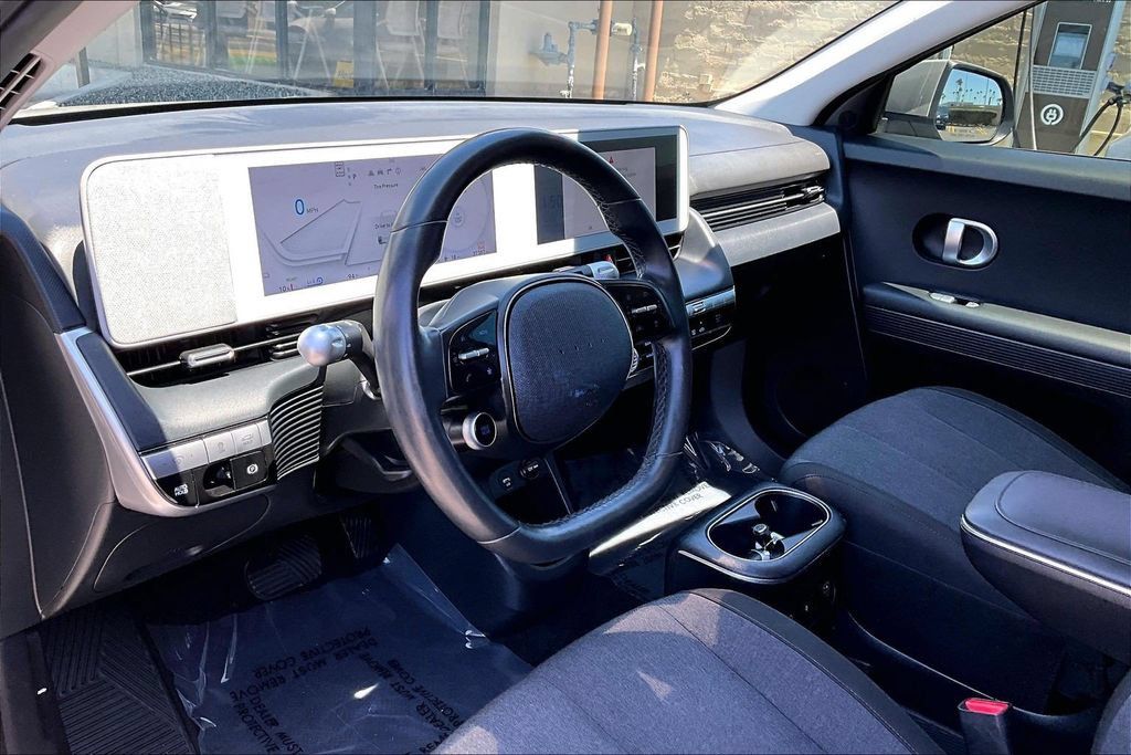 Certified 2024 Hyundai Ioniq 5 SEL RWD image 9