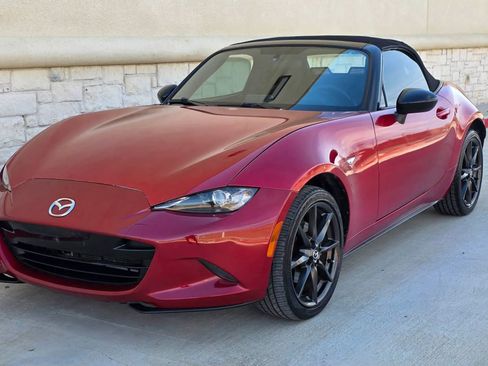 Used 2016 MAZDA MX-5 Miata Club image 7