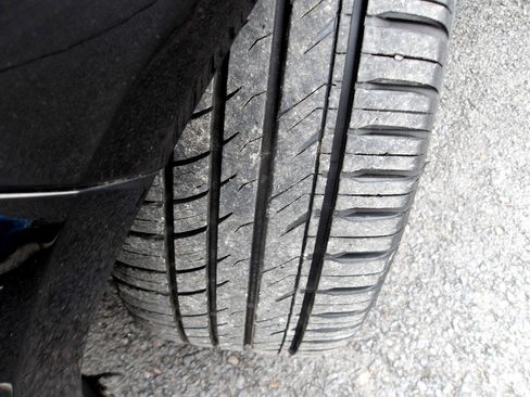 Used 2016 Ford C-MAX Energi SEL w/ Equipment Group 303A image 25