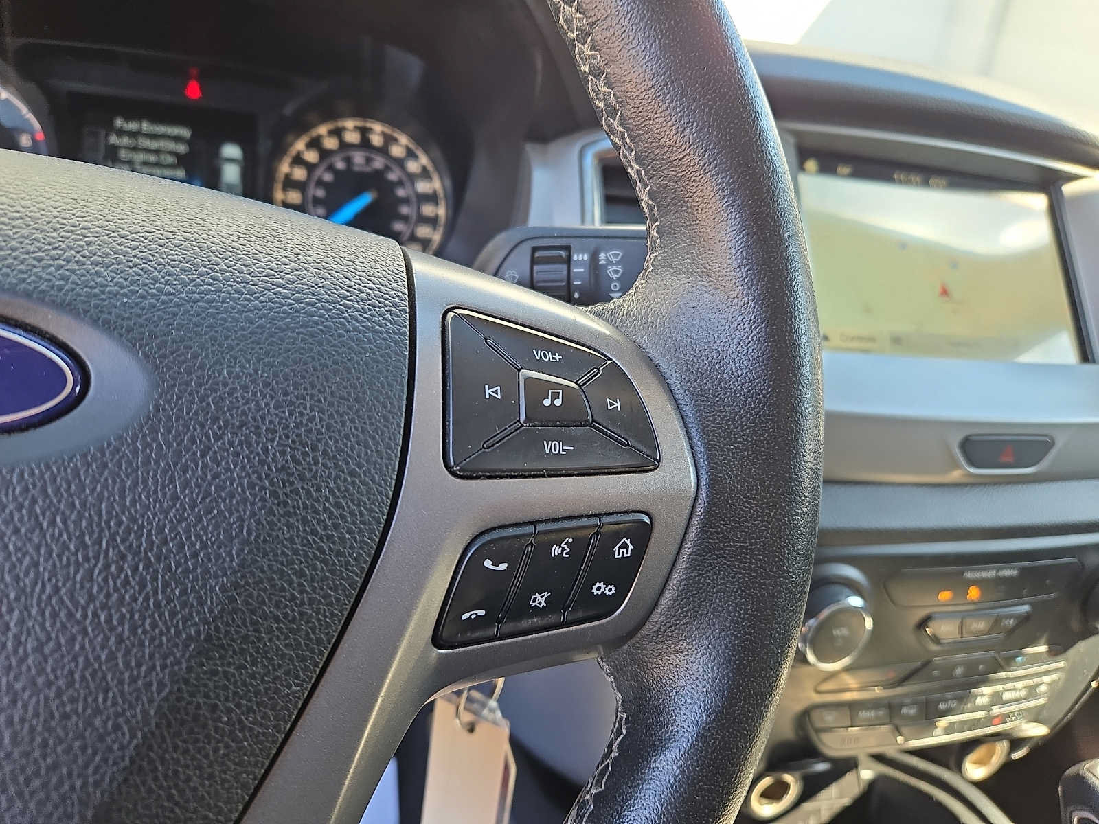 Used 2019 Ford Ranger XLT w/ Equipment Group 302A Luxury AWD/4WD image 21