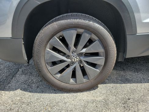 Used 2024 Volkswagen Taos S FWD image 7
