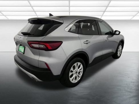 Certified 2024 Ford Escape Active FWD image 9