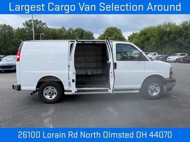 Used 2025 GMC Savana 2500 w/ Driver Convenience Package RWD image 10