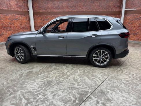Used 2026 BMW X5 xDrive40i image 2