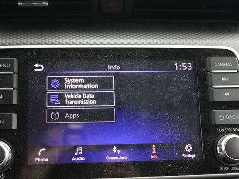 Used 2018 Nissan Kicks SV image 30