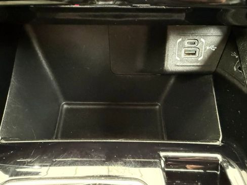 Used 2023 Jeep Compass Limited AWD/4WD image 38