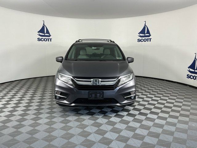 Used 2018 Honda Odyssey Touring image 2