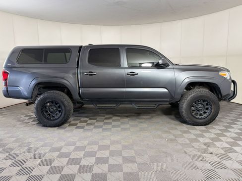 Used 2021 Toyota Tacoma SR AWD/4WD image 8