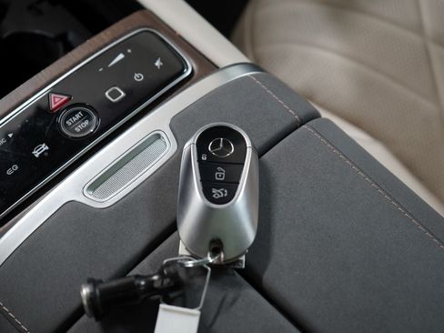 Used 2023 Mercedes-Benz EQS 580 4MATIC Sedan image 28