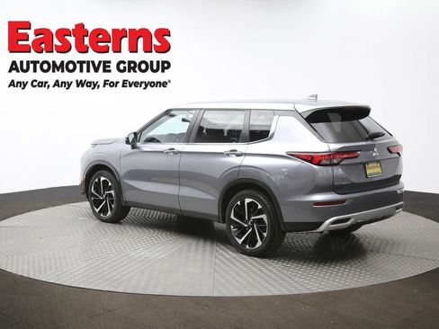 Used 2024 Mitsubishi Outlander SE image 64