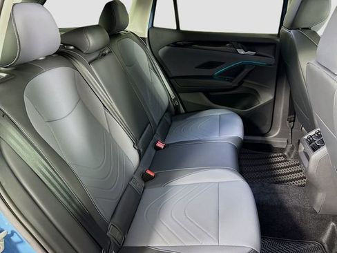 New 2026 Volkswagen Tiguan SE AWD/4WD image 29