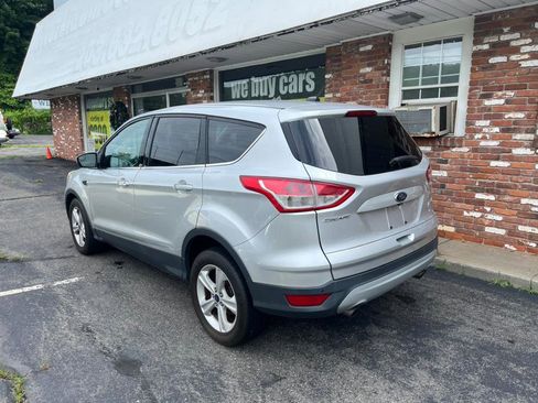 Used 2014 Ford Escape SE image 2