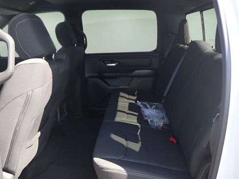 New 2026 RAM 1500 Express AWD/4WD image 12