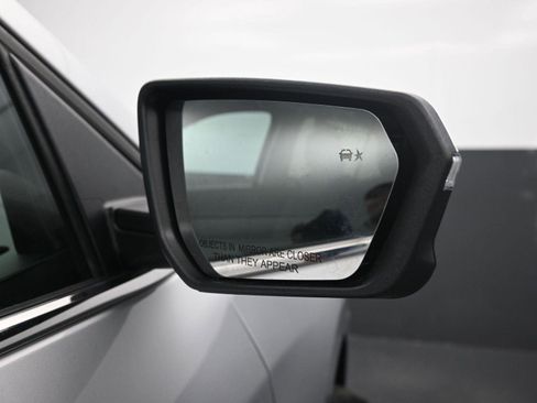 Used 2018 Chevrolet Equinox LT image 8