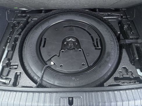 Used 2020 Audi Q3 2.0T Premium image 35