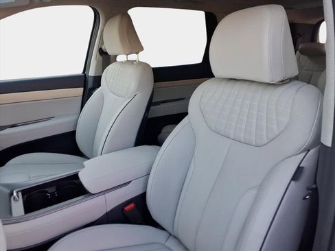 Used 2024 Hyundai Palisade Limited image 9