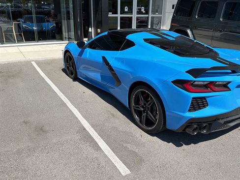 Used 2021 Chevrolet Corvette Stingray Premium Cpe w/ Z51 Performance Package image 6