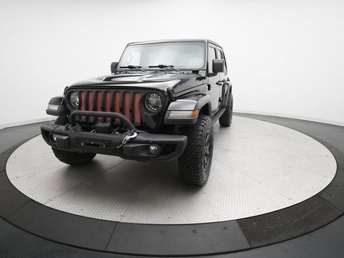 Used 2019 Jeep Wrangler Unlimited Sahara w/ Quick Order Package 24M Moab image 32