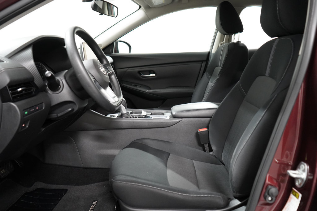 Used 2024 Nissan Sentra SV FWD image 13