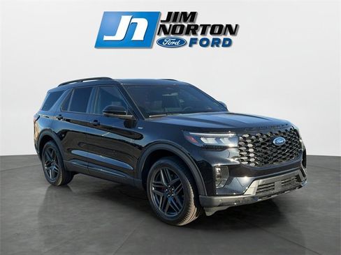 New 2026 Ford Explorer ST-Line w/ ST-Line Street Pack image 1