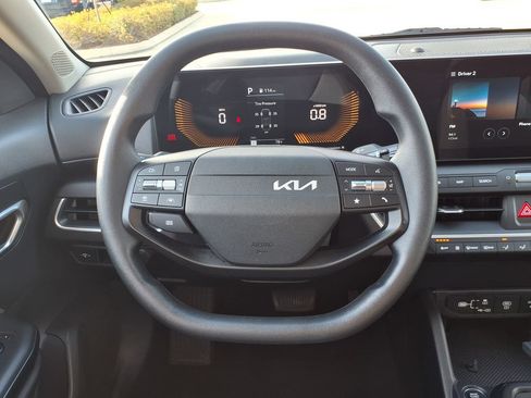 Used 2025 Kia K4 FWD image 20