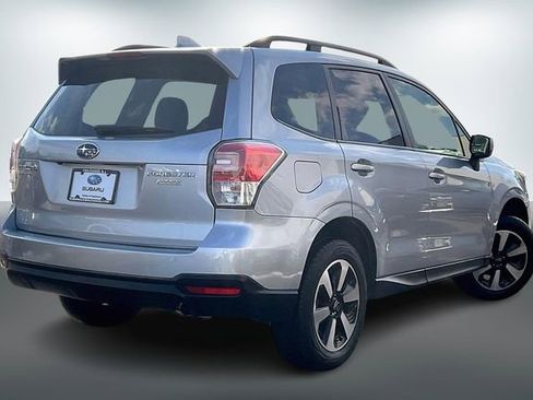Used 2017 Subaru Forester 2.5i Premium image 13