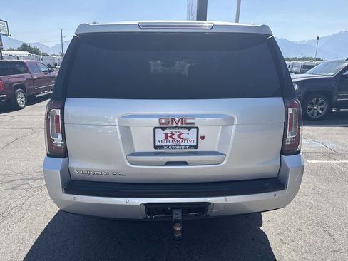 Used 2015 GMC Yukon XL SLT w/ HD Trailering Package AWD/4WD image 7