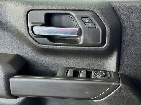Used 2022 Chevrolet Silverado 1500 Custom image 37