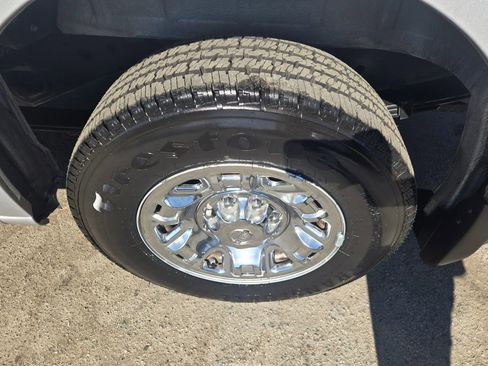 Used 2017 Nissan NV 3500 SL image 29