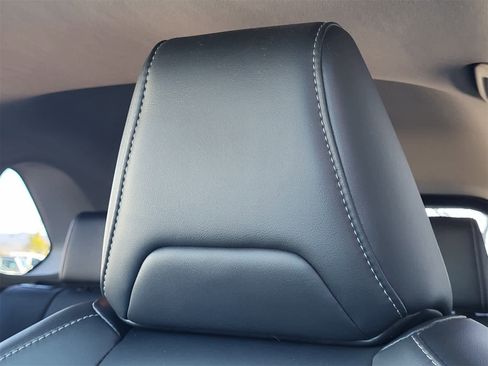 Used 2020 Toyota RAV4 XLE Premium image 13