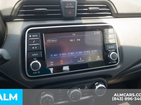 Used 2025 Nissan Versa S FWD image 8