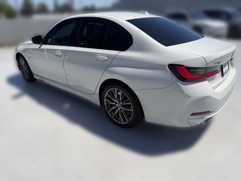 Used 2023 BMW 330e xDrive w/ Premium Package AWD/4WD image 5