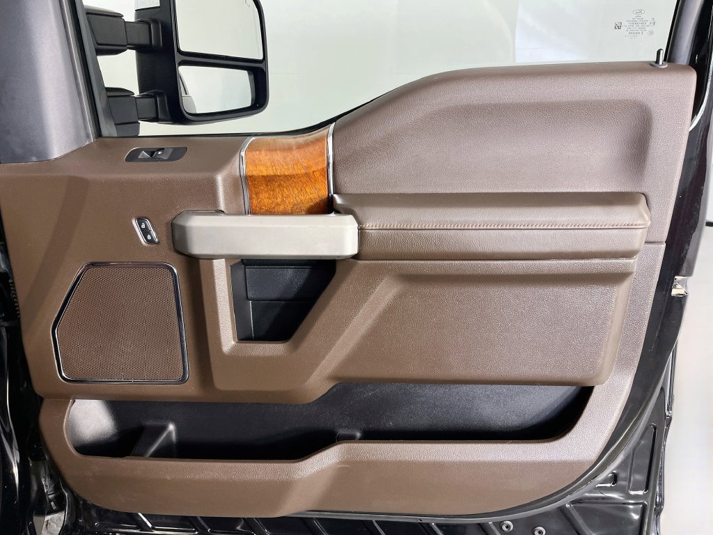 Used 2022 Ford F350 King Ranch w/ Tremor Off-Road Package AWD/4WD image 38