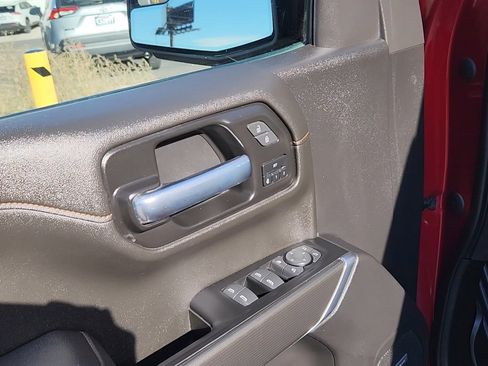 Used 2022 GMC Sierra 1500 AT4 w/ AT4 Preferred Package image 8