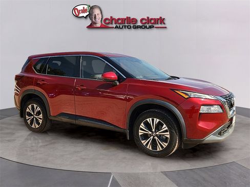 Used 2021 Nissan Rogue SV image 6
