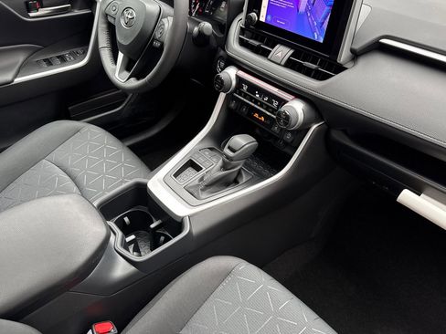 New 2025 Toyota RAV4 XLE image 18