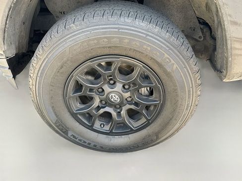 Used 2023 Toyota Tacoma SR5 w/ SX Package image 31