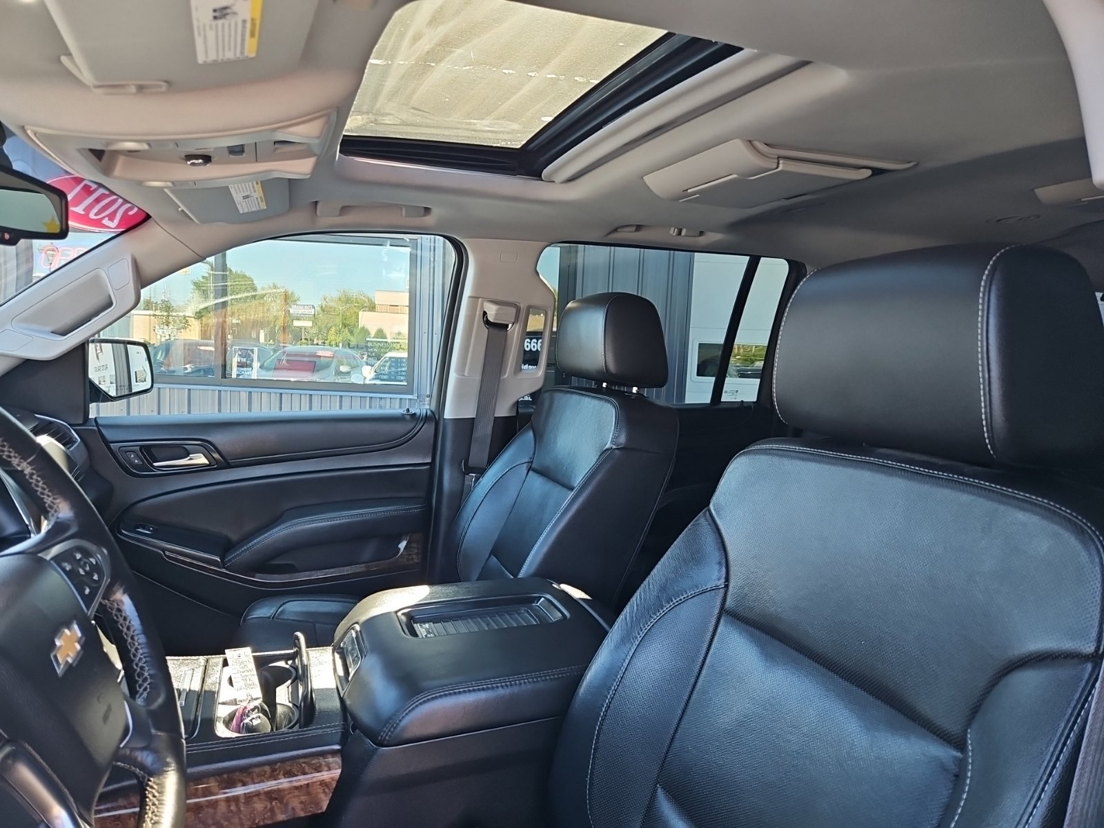Used 2017 Chevrolet Suburban Premier AWD/4WD image 15