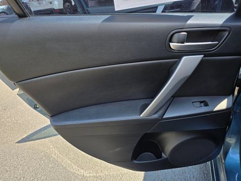 Used 2010 MAZDA MAZDA3 s Grand Touring FWD image 9