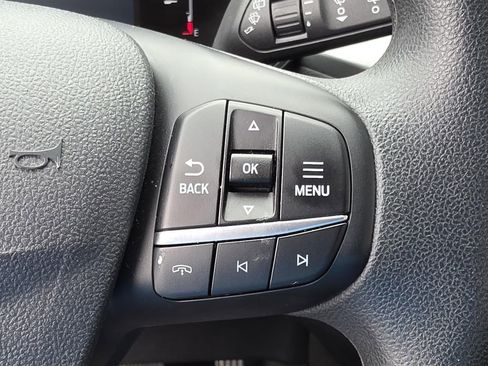 Used 2025 Ford Escape Active AWD/4WD image 29