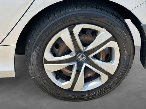 Used 2018 Honda Civic LX image 7