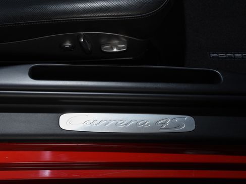 Used 2011 Porsche 911 Carrera 4S AWD/4WD image 32