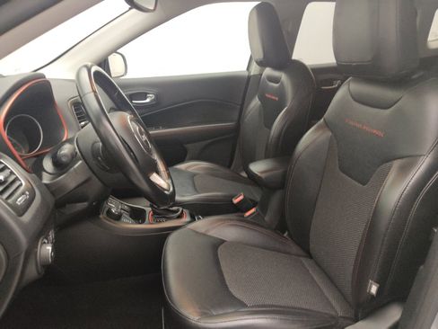 Used 2020 Jeep Compass Trailhawk image 17