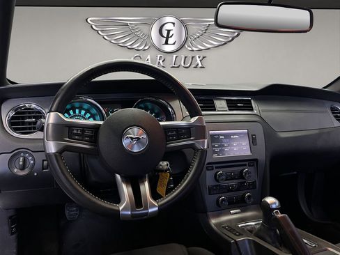 Used 2013 Ford Mustang GT image 13